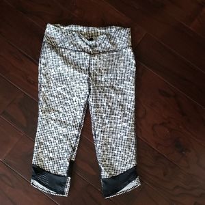 Under armour capri leggings